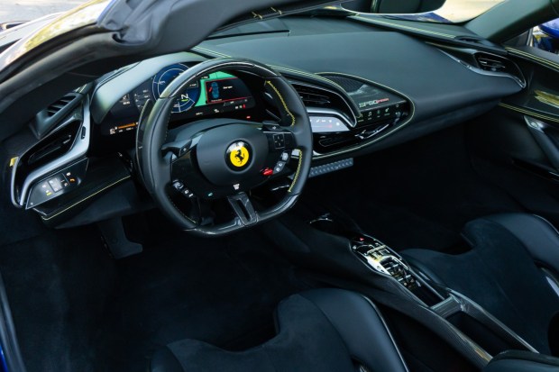 1k-Mile 2022 Ferrari SF90 Spider Assetto Fiorano