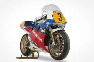 Joey Dunlop's race-winning Honda VFR750R RC30