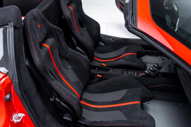 2020 Ferrari 488 Pista Spider